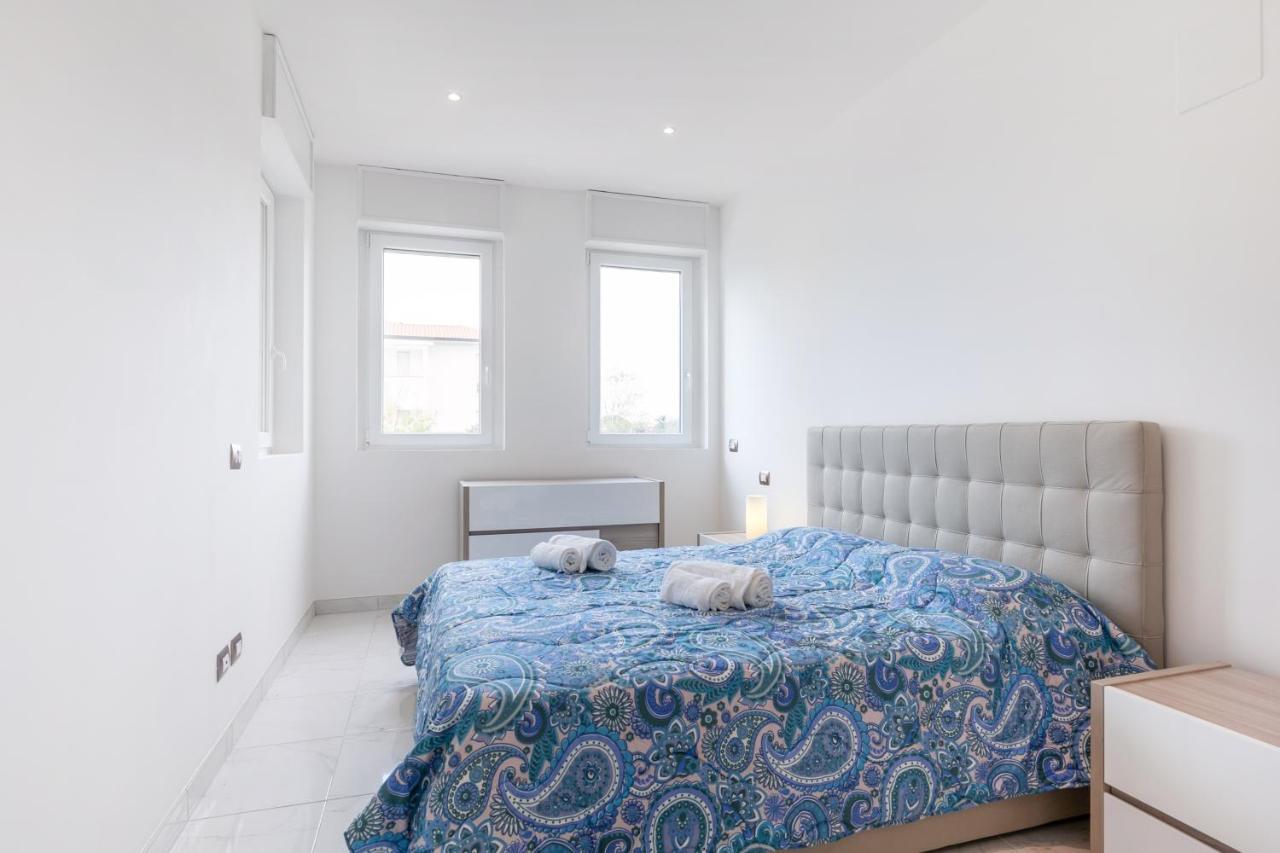 Apartamento Seaside Flat With Swimming Pool And Private Parking Calambrone Exterior foto